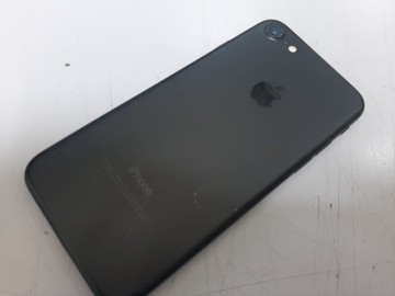 Б/в Мобільний телефон Apple iphone 7 32gb 01-201126888