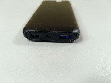 Б/в Повербанк Rivacase va2031 10000mah 01-201175110