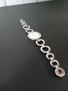 01-200347748: Tissot t084.210