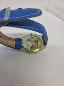 01-200555887: Swatch 404