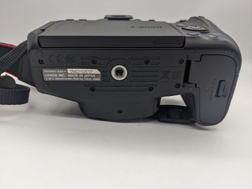 01-200469007: Canon eos 850d body