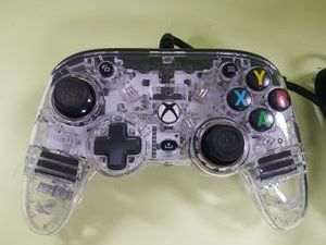 01-200620334: Nacon compact controller