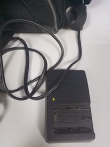 01-200637119: Sony a330 + sal1855