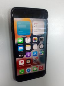 Б/в Мобільний телефон Apple iphone 7 32gb 01-200820133