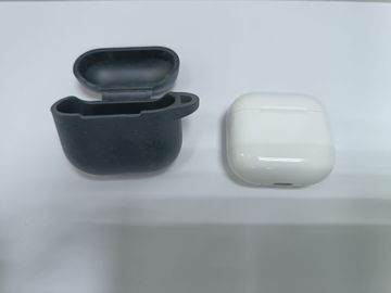 Б/у Наушники Apple airpods 4 with active noise cancellation 01-200829120