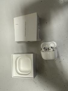 Б/в Навушники Apple airpods 4 01-200846117