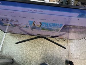 Б/в Телевізор Samsung ue50tu8502 01-200849101