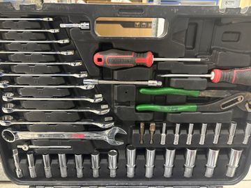 Б/у Набор инструментов Intertool et-8233 01-200886884