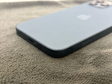 Б/в Мобільний телефон Apple iphone 12 pro 256gb 01-200894144