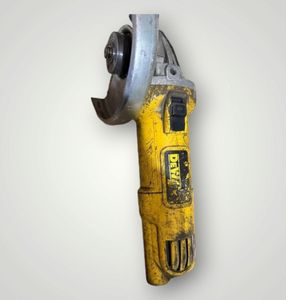Б/у Угловая шлифмашина Dewalt dwe4057 01-200897276