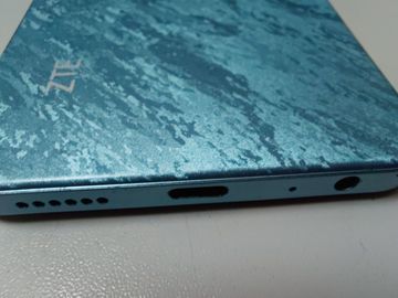 Б/в Мобільний телефон Zte blade a75 4/256gb 01-200901983