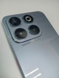 Б/у Мобільний телефон Zte nubia v70 8/256gb 01-200916216