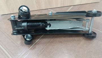 Б/в Домкрат Belauto dp28p 01-200909347