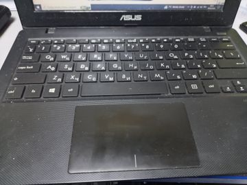 Б/в Ноутбук Asus 11/celeron n2830 ddr3/2gb ddr2/hdd 450 gb/ssd *відсутній/*інтегрована 01-200920379