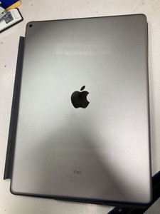 Б/в Планшет Apple ipad pro 12,9" 1gen wi-fi 256gb 01-200929296