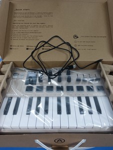 Б/в Midi-клавіатура Arturia minilab 3 01-200930613