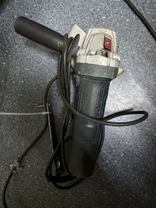 Б/у Угловая шлифмашина Bosch gws 9-125 s 01-200940996