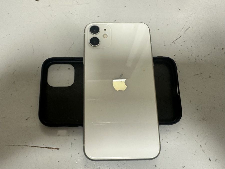 iphone 11 64gb