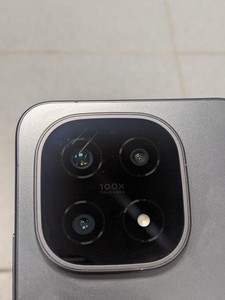 Б/в Мобільний телефон Vivo vivo iqoo 15 16gb/1tb 01-200954255