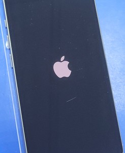 Б/в Мобільний телефон Apple iphone 16 pro 256gb 01-200908285