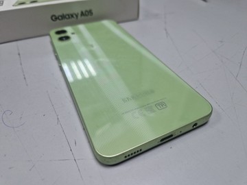 Б/в Мобільний телефон Samsung galaxy a05 4/64gb 01-200972827