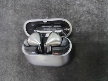 Б/в Навушники Samsung galaxy buds3 pro 01-200975860