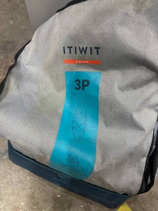 Б/у Каяк надувний Itiwit тримісний 3,82 х 1,08 м 01-200986791