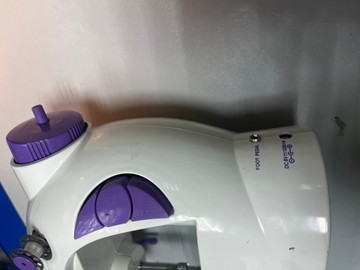 Б/у Швейная машина Mini Sewing Machine fhsm 201 01-200989653