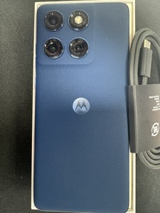 Б/в Мобільний телефон Motorola moto edge 60 12/256gb 01-201002313