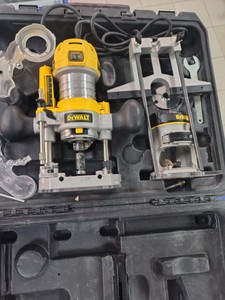 Б/в Фрезер Dewalt d26204k 01-201008788