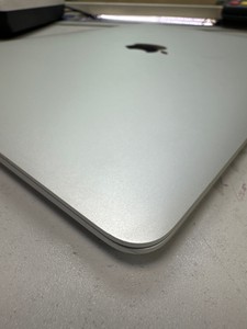 Б/в Ноутбук Apple macbook air a1932/13.3"/ core i5 1.6ghz/ram 8gb/ssd 128b/intel uhd grafics 617 01-201019556
