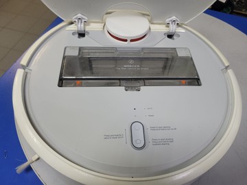 Б/в Робот-пилосос Xiaomi mijia mi robot vacuum cleaner sdjqr02rr 01-200991428