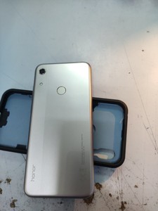 Б/в Мобільний телефон Honor 8a 2/32gb 01-201059968
