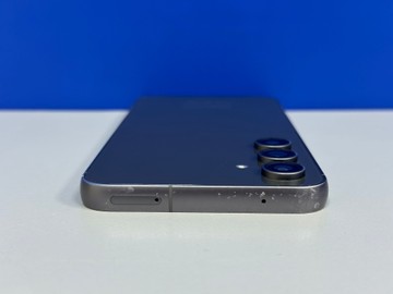 Б/в Мобільний телефон Samsung galaxy s23 fe sm-s711b 8/256gb 01-201067693