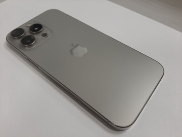 Б/в Мобільний телефон Apple iphone 16 pro max 256gb 01-201101224