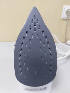 Б/у Утюг Philips 2000 series dst2010/40 01-201106531