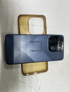 Б/в Мобільний телефон Tecno spark go 2023 bf7 4/64gb 01-201126557