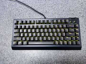 01-200632617: Razer blackwidow v4 75%
