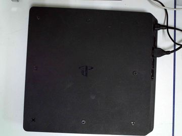 01-200775314: Sony playstation 4 slim 1tb