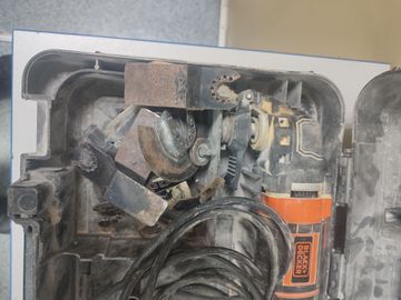 Б/в Багатофункціональний інструмент Black&Decker mt 300 01-200804494