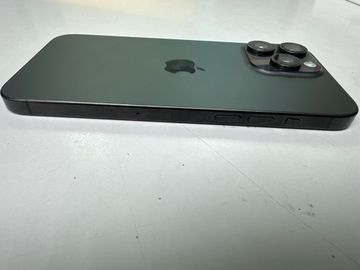 Б/в Мобільний телефон Apple iphone 15 pro max 1tb 01-200817104