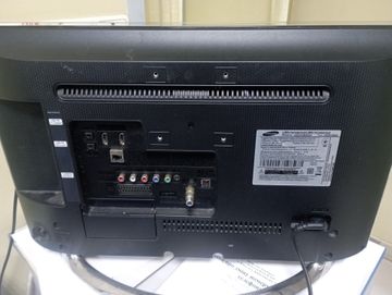 Б/у Телевизор Samsung ue22h5600ak 01-200820523