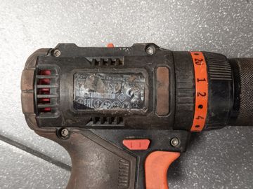 Б/в Шурупокрут Dnipro-M cd-201hbc compact 1акб 4ah зп 01-200845998