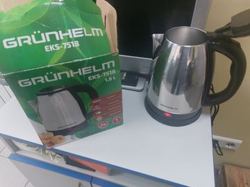Б/в Електрочайник Grunhelm eks-7518 01-200862121