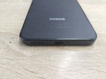 Б/в Мобільний телефон Honor x7d 6/128gb 01-200883126