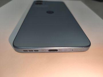 Б/в Мобільний телефон Motorola moto e15 2/64gb 01-200886649