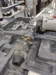 Б/у Отбойный молоток Елпром эмо-2250 max 01-200885985