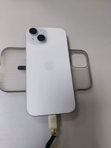 Б/в Мобільний телефон Apple iphone 15 128gb 01-200885595