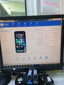 Б/в Мобільний телефон Apple iphone 16 pro 256gb 01-200889965