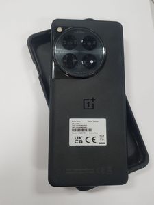 Б/у Мобільний телефон Oneplus 12 12/256gb 01-200839236